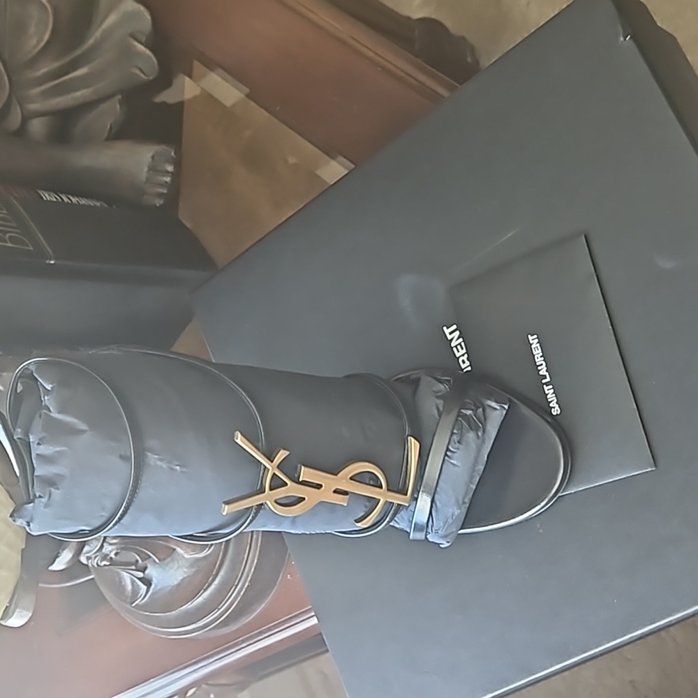 Saint Laurent  Cassandra Logo  Sandals size 42 - Picture 5 of 6
